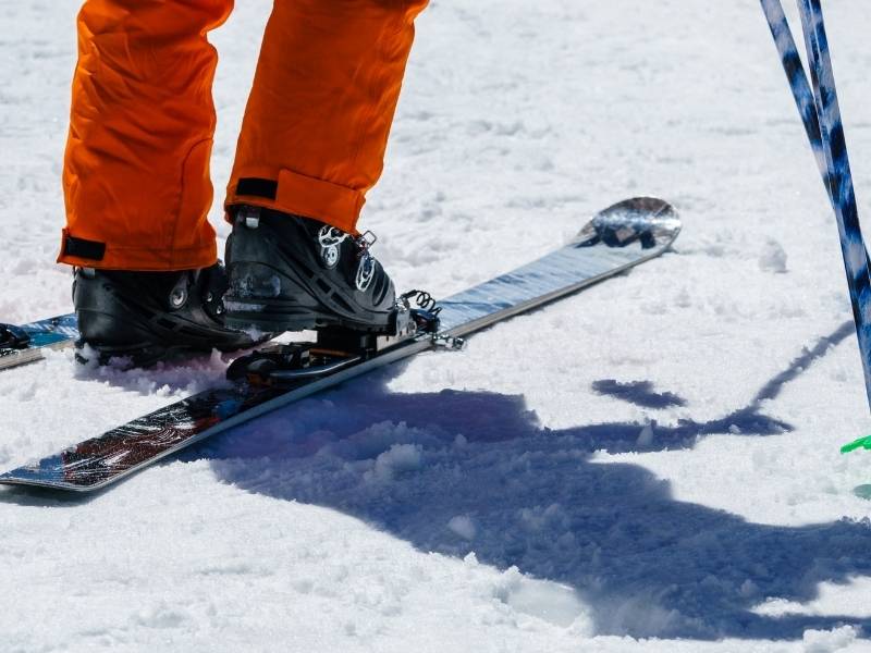 Spodnie narciarskie dla mężczyzn pasujące do Twojego stylu